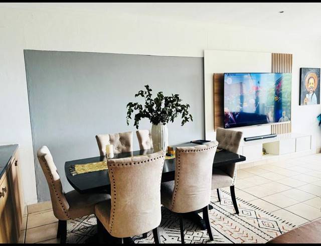 3 BEDROOM APARTMENT FOR SALE IN BLYTHEDALE